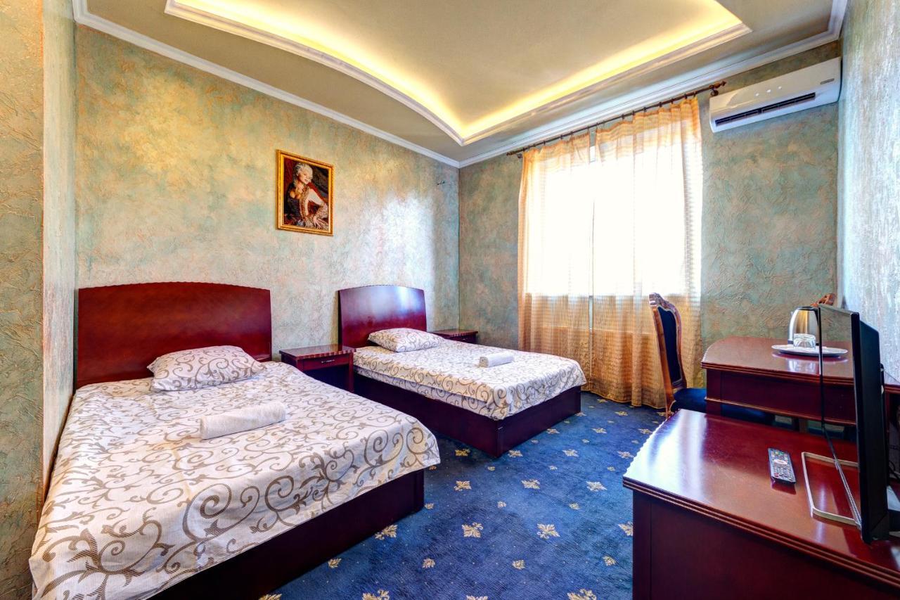 Hotel Kiev Lomakin Exterior photo
